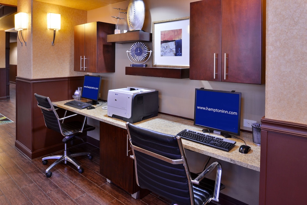 Hampton Inn & Suites Ontario - photo 57