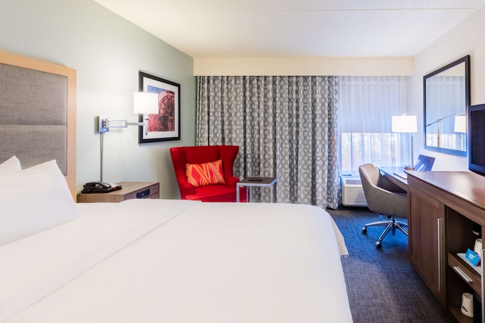 Hampton Inn St. Charles St. Peters - photo 13
