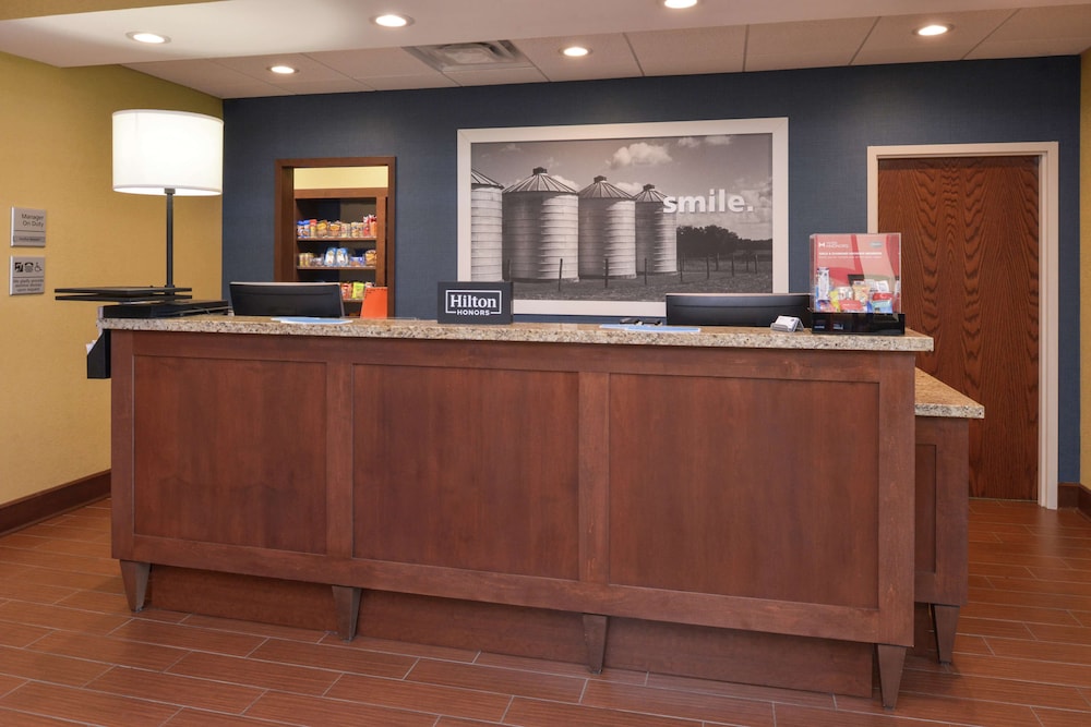 Hampton Inn & Suites by Hilton Lonoke - photo 7