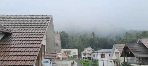 Skyview Villa — 4-Star Luxury Hotel in None, India