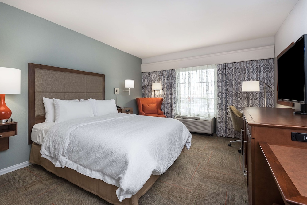 Hampton Inn & Suites Florence Center - photo 13