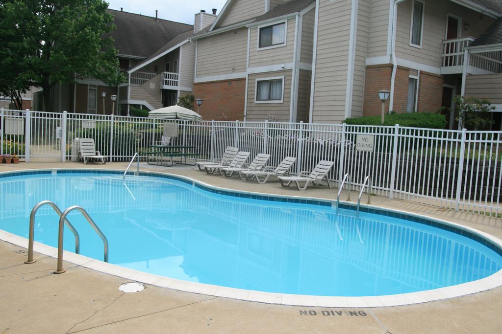 StayPlace Suites Akron Copley Township West - photo 16
