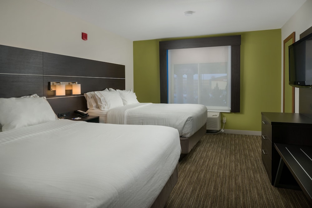 Holiday Inn Express & Suites Lawrence by IHG - photo 11