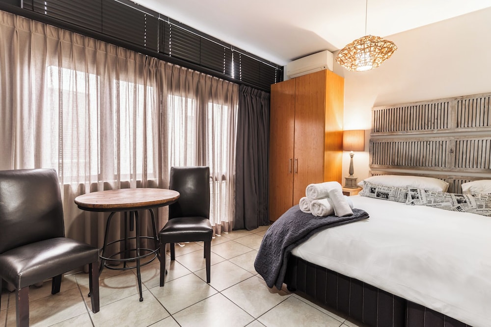 Avemore Eikehof No 24 — 4-Star Luxury Hotel in Stellenbosch, South Africa
