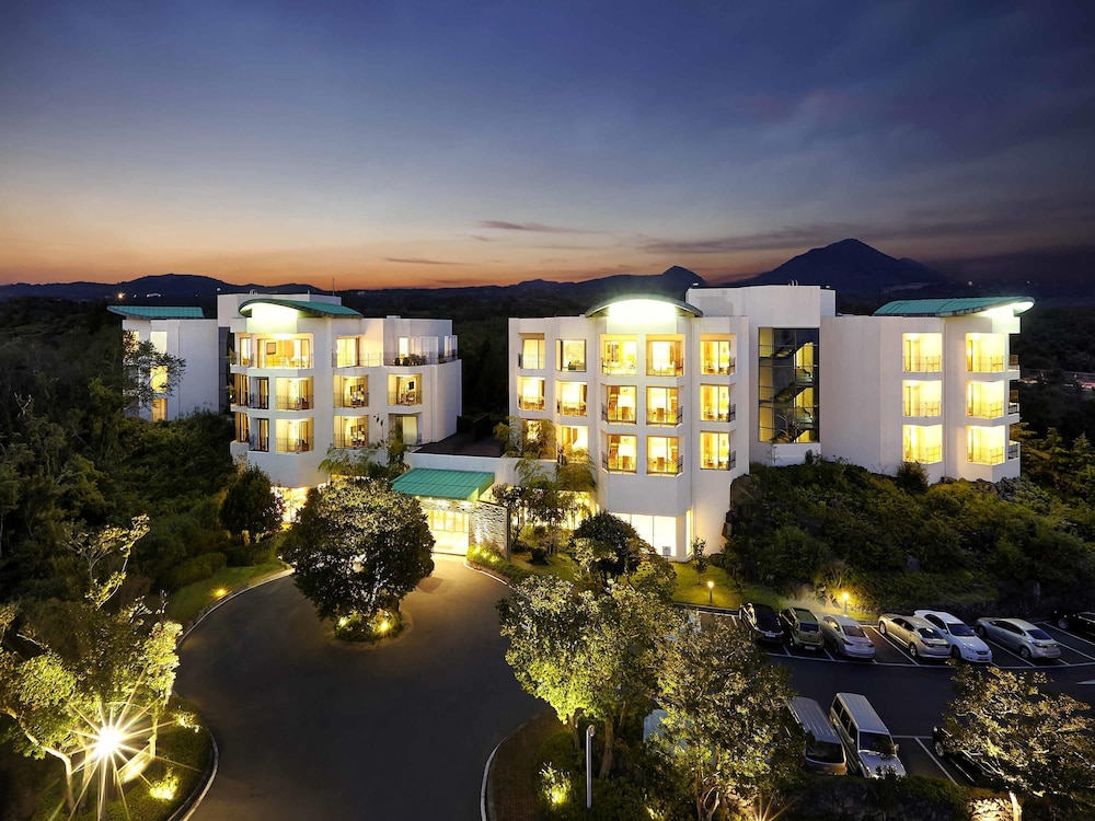 Mercure Ambassador Jeju in Seogwipo, South Korea
