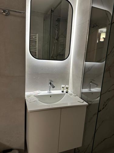 Pearl of Avlabari 4 10 SUITE