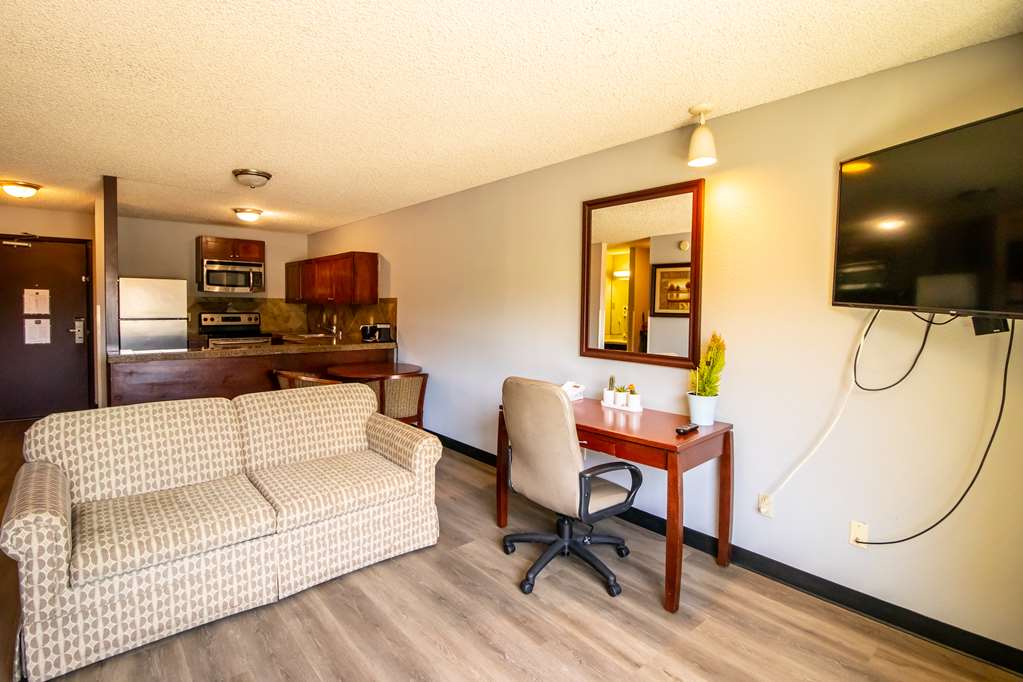Red Lion Inn & Suites Vancouver - photo 35