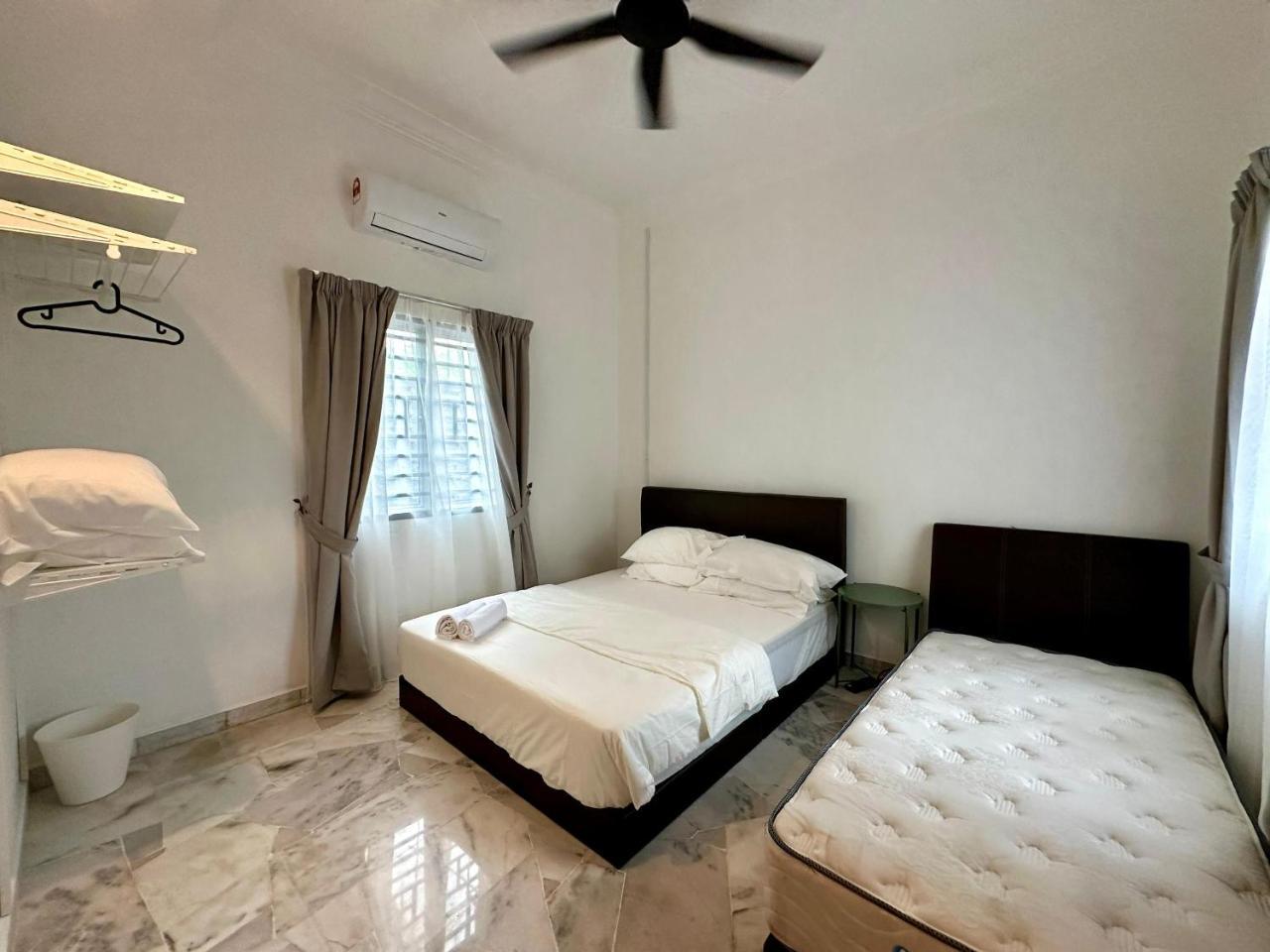 BNB Country Homestay Rawang 20 pax pool event — 4-Star Luxury Hotel in Rawang, Malaysia
