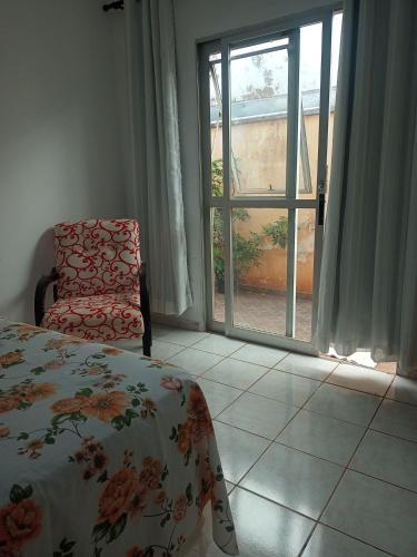 Quarto Triplo Privado com Banheiro ao lado in Jau, Brasil