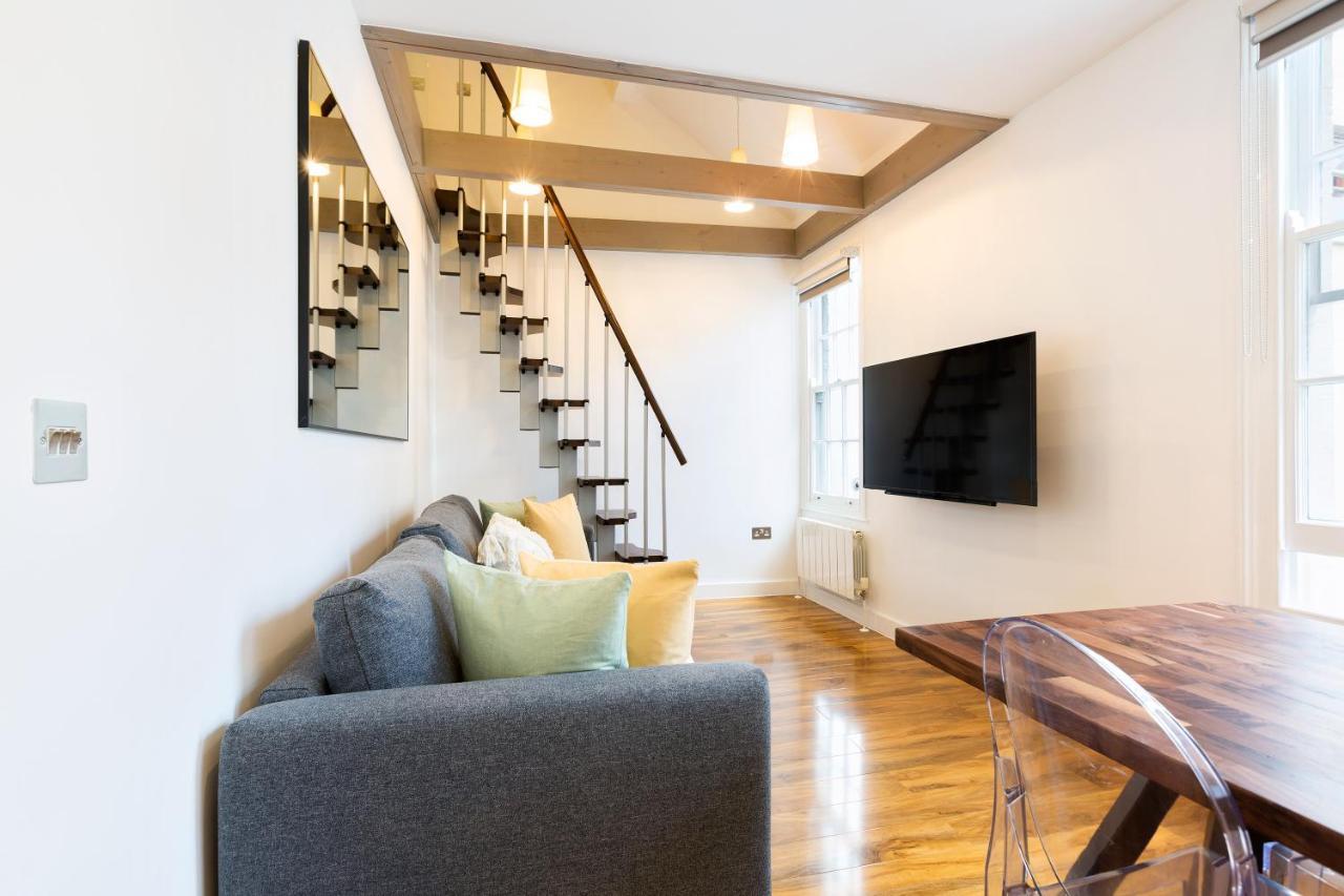 Spacious 4 bedrooms flat in New Oxford Street — 5-Star Luxury Hotel in London, United Kingdom