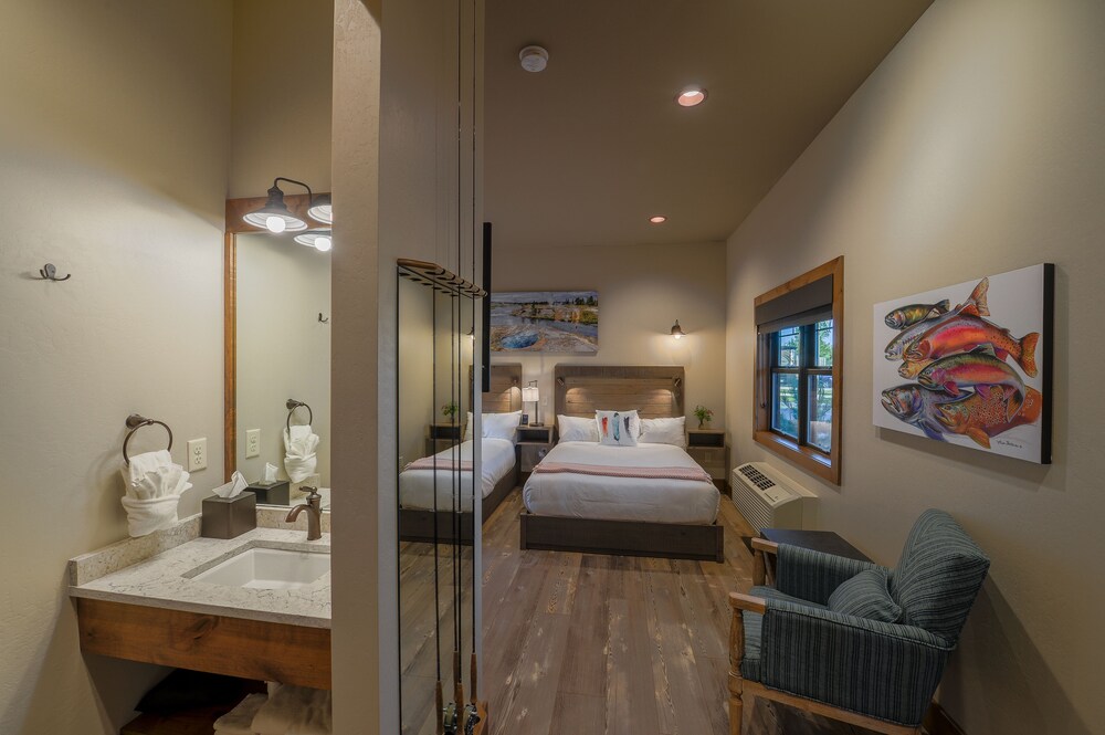 Golden Stone Inn - photo 6