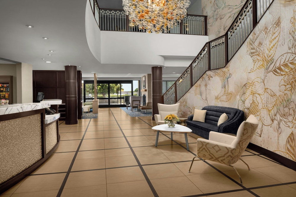 Residence Inn by Marriott Los Angeles Burbank Downtown - photo 4