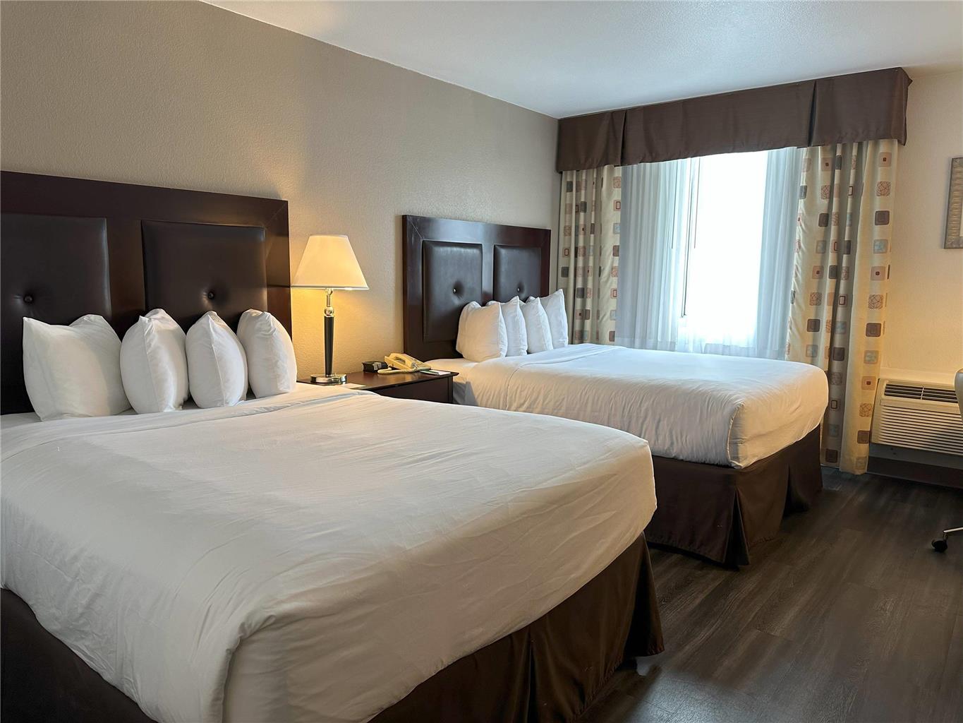 Quality Inn & Suites Everett - photo 26