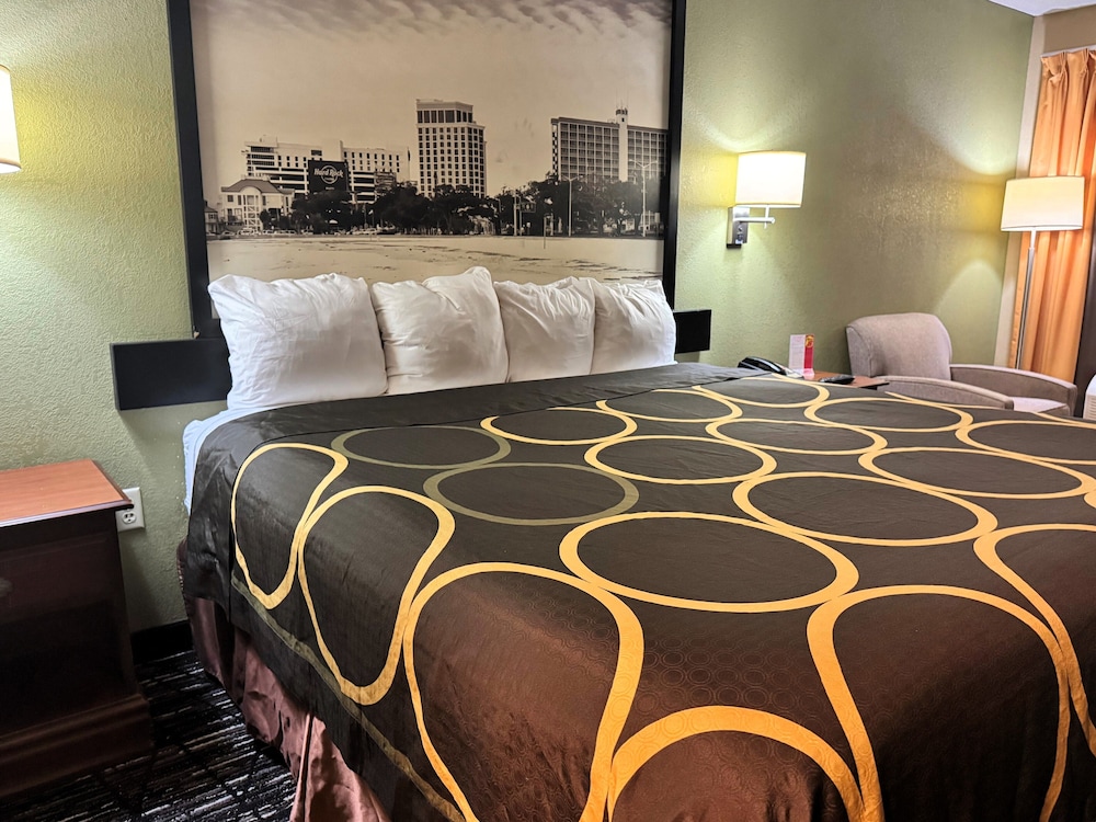 Super 8 by Wyndham Hattiesburg North University Area - photo 15