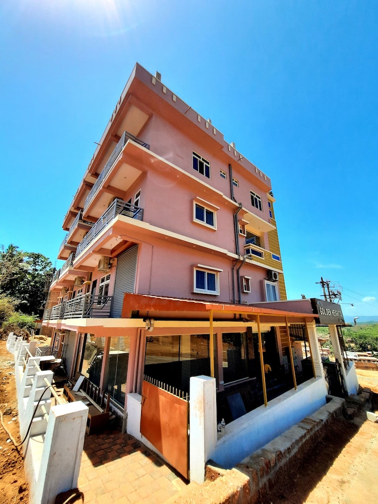 Hotel Golden Heights Gokarna in Gokarna, India