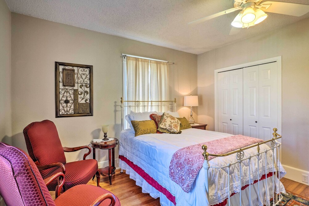 Georgetown Vacation Rental Close to Town Square - photo 14
