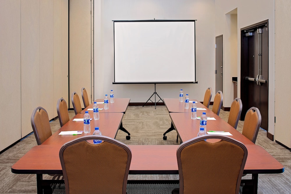 Hyatt Place Pittsburgh North Shore - photo 30