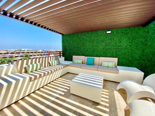 Amazing Penthouse with Private Pool and Rooftop — 4-Star Luxury Hotel in Playa Del Carmen, Mexico
