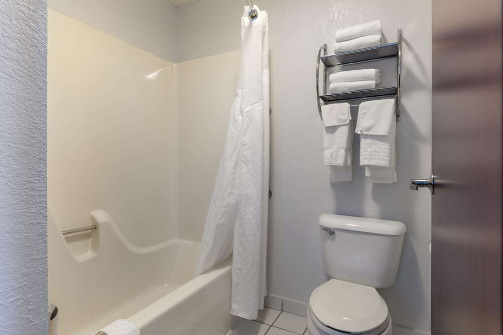 Best Western Sycamore Inn - photo 25