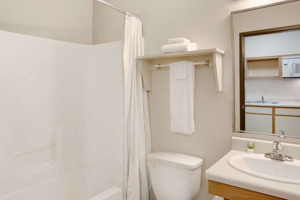 WoodSpring Suites Fort Wayne - photo 10