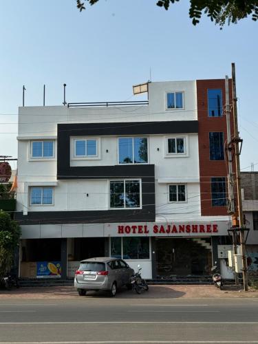 Hotel Sajanshree - carbon neutral hotel in Indore