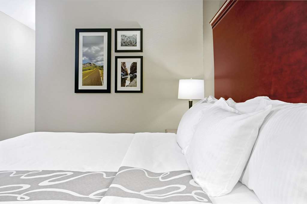 La Quinta Inn & Suites by Wyndham Fairfield TX - photo 30