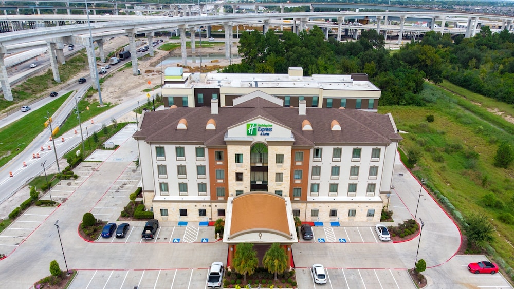 Holiday Inn Express & Suites Houston South near Pearland by IHG - photo 41