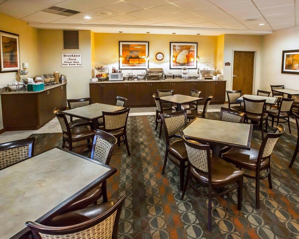 Ramada by Wyndham Michigan City - photo 23