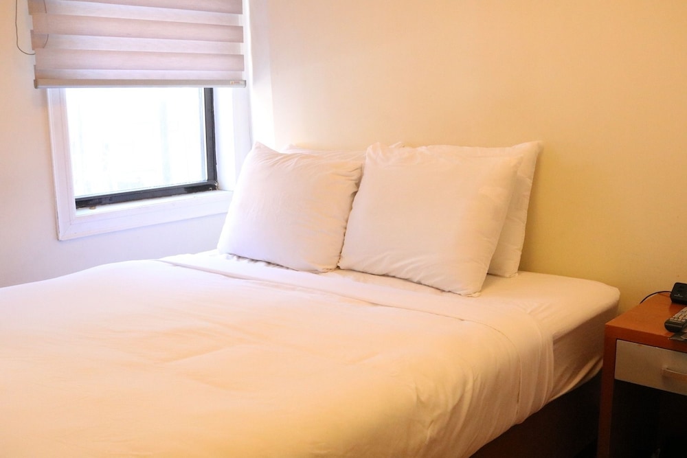 Midtown West Hotel - photo 15