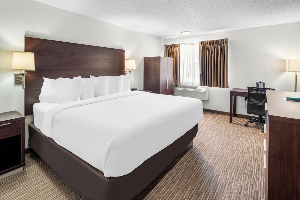 EverSpring Inn & Suites - photo 10