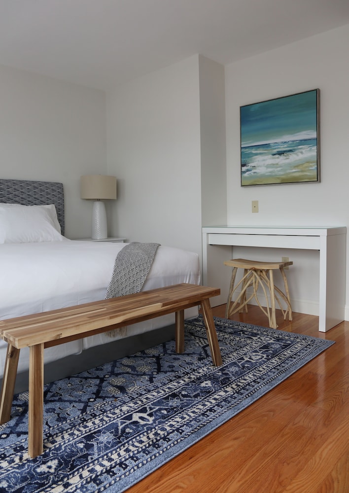 The Sea Breeze Inn - photo 13