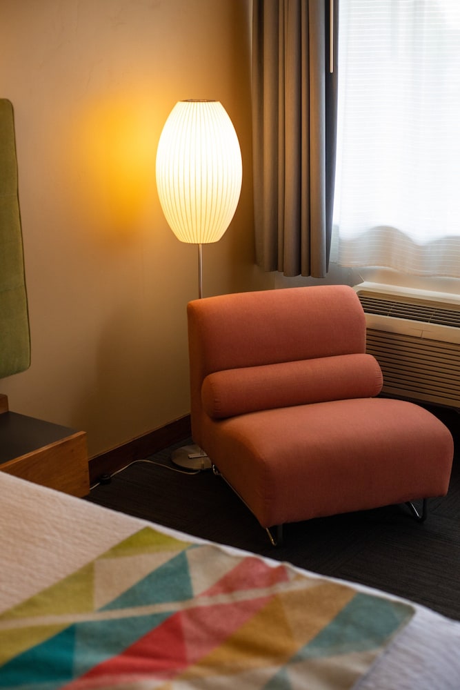 Modern Hotel - photo 27