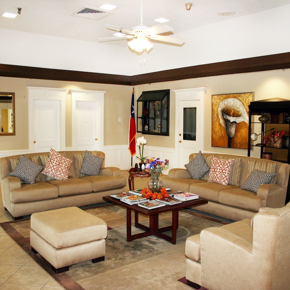 Columbia Lakes Resort Cottages — hotel in West Columbia