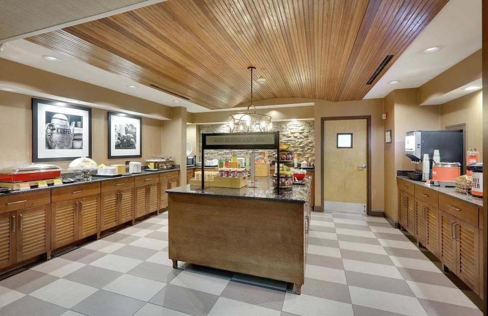 Hampton Inn & Suites Mooresville Lake Norman - photo 40
