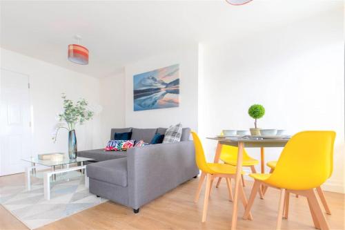 Riverside Rendezvous 1 bedroom Near Airport and City Centre SF — 4-Star Luxury Hotel in Liverpool, United Kingdom