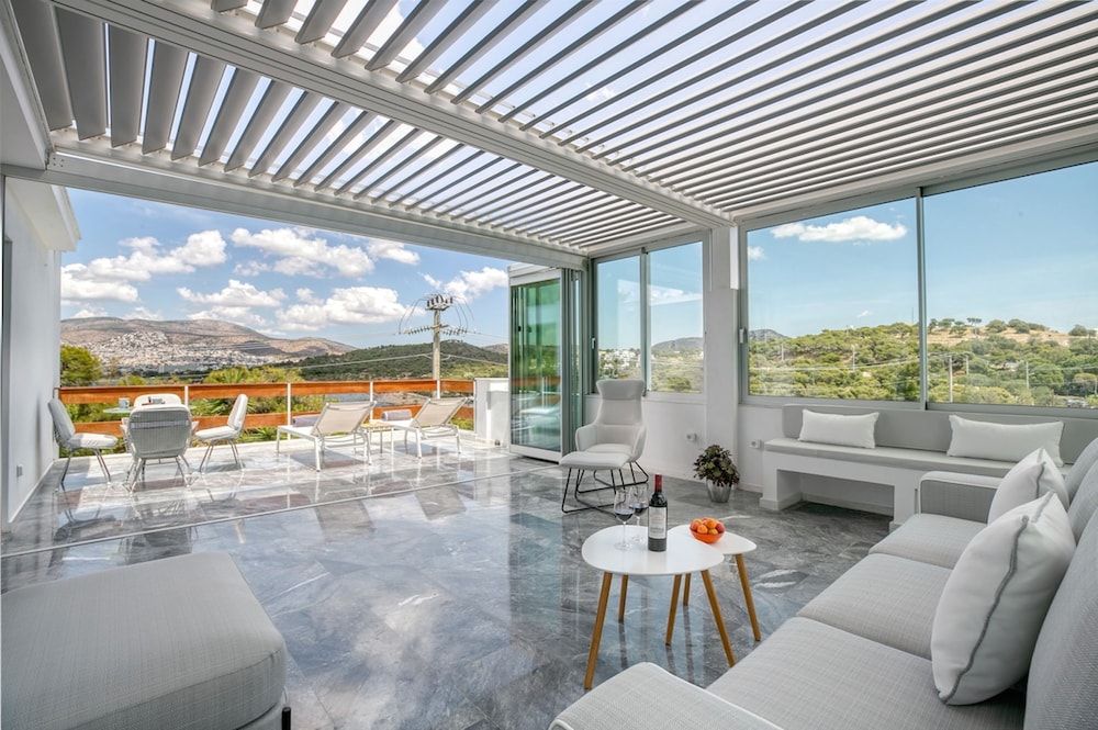 South Blue Sea View Apartment — 4-Star Luxury Hotel in Athens, Greece