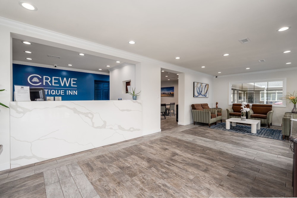 Crewe Boutique Inn - photo 2