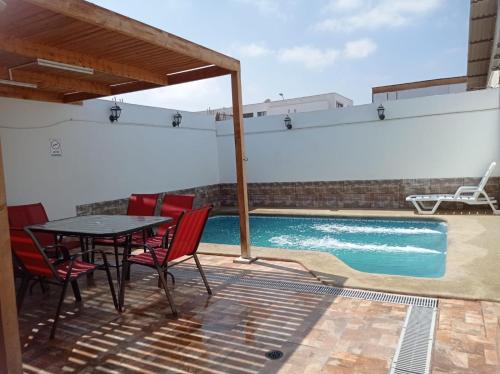Cómoda casa con piscina — 4-Star Luxury Hotel in Arica, Chile