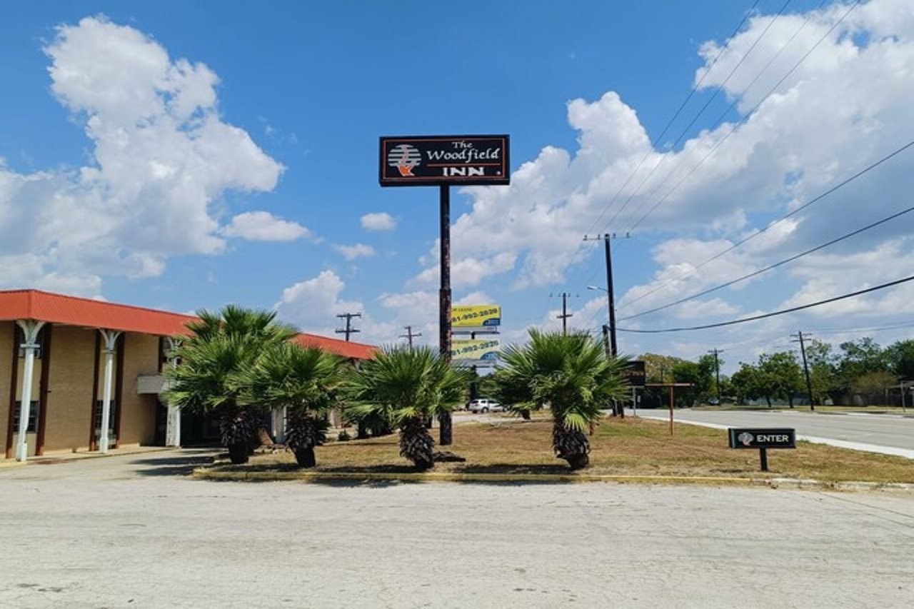 Woodfield Inn & Suites Hotel O Yoakum TX 111 - photo 2