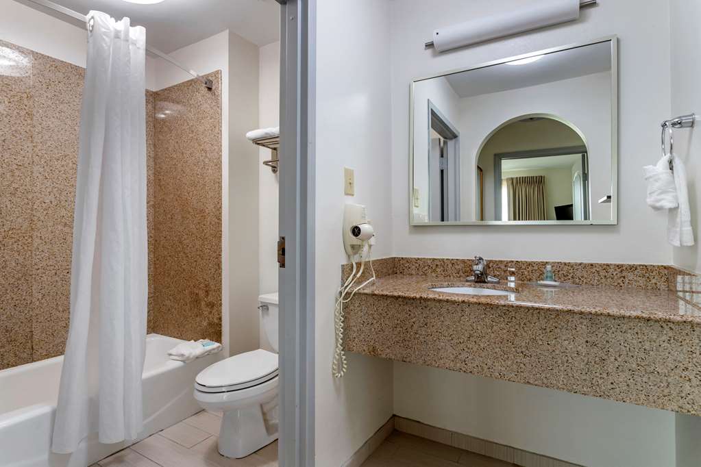 MainStay Suites Port Arthur Beaumont South - photo 25