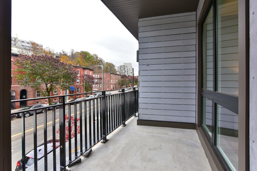 Global Luxury Suites Longwood Medical - photo 35