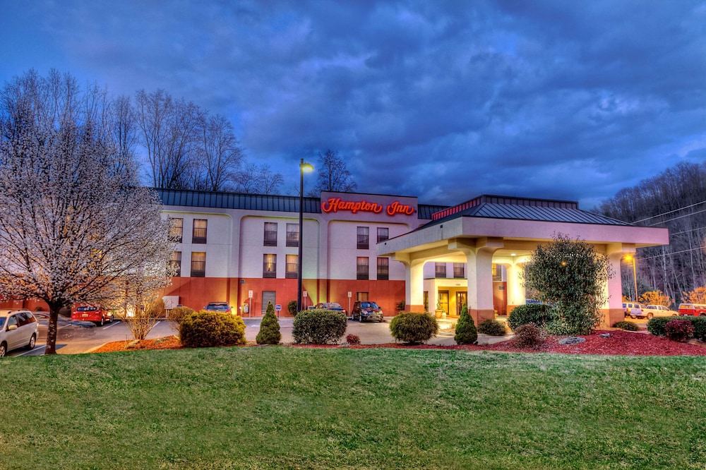 Hampton Inn Marion - carbon neutral hotel in Marion