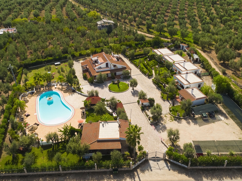 Residence Villantica — 4-Star Luxury Hotel in Vieste, Italy