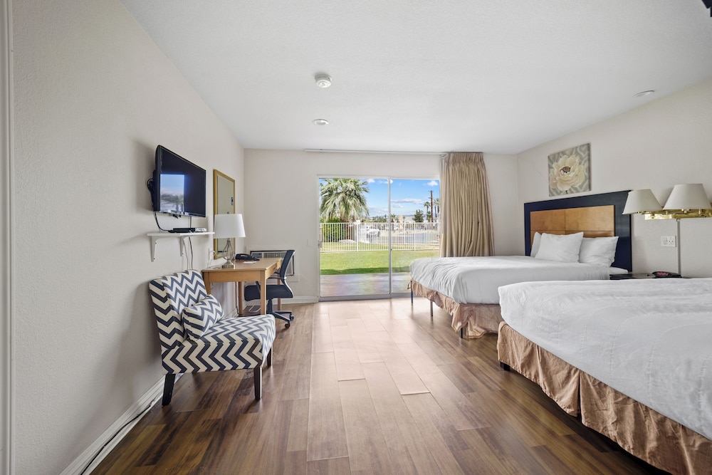 Sol Springs Inn - photo 16