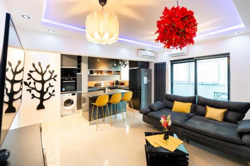 Ultra Modern 2BR Apartment Walk Downtown and everywhere — 4-Star Luxury Hotel in Bucharest, Romania