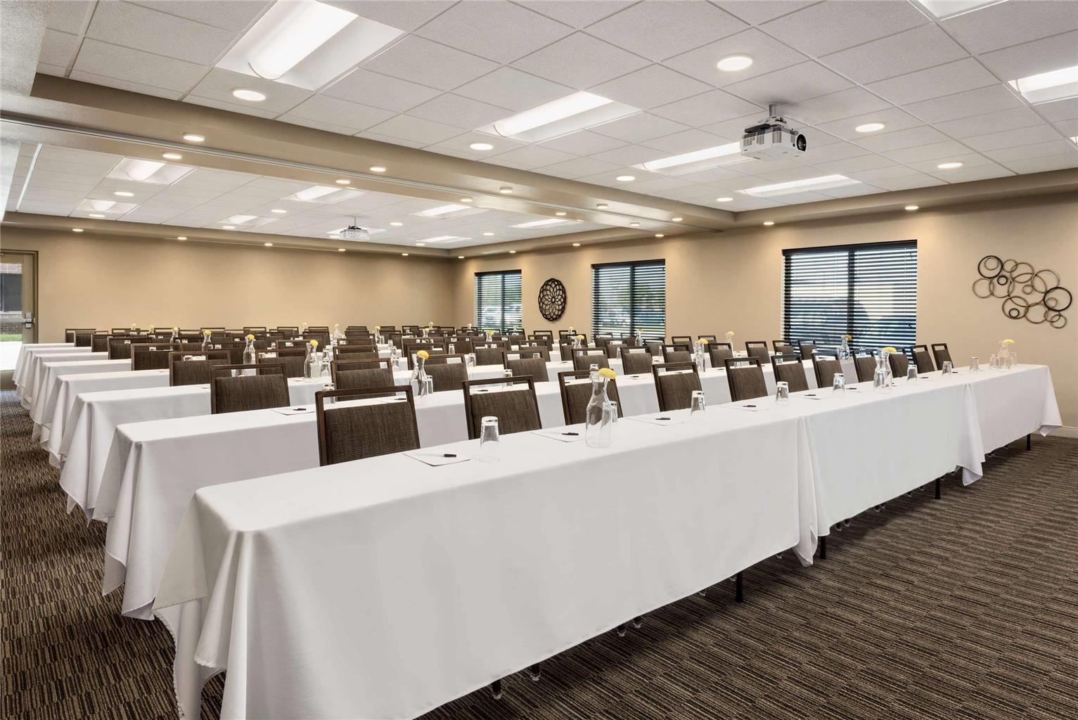 Country Inn & Suites by Radisson St. Cloud West MN - photo 11