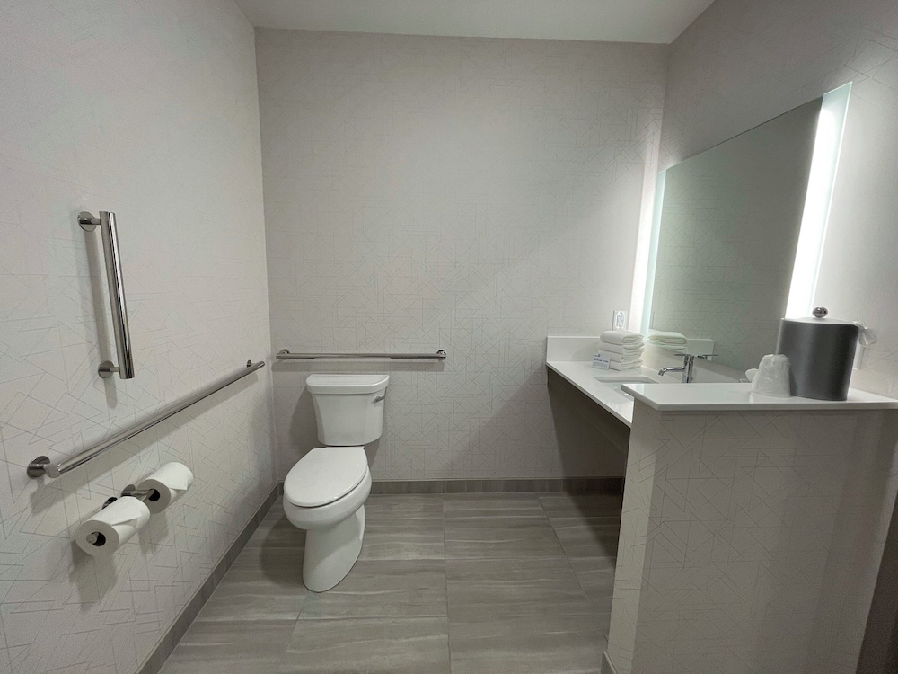 Holiday Inn Express & Suites Ft. Smith Airport by IHG - photo 24