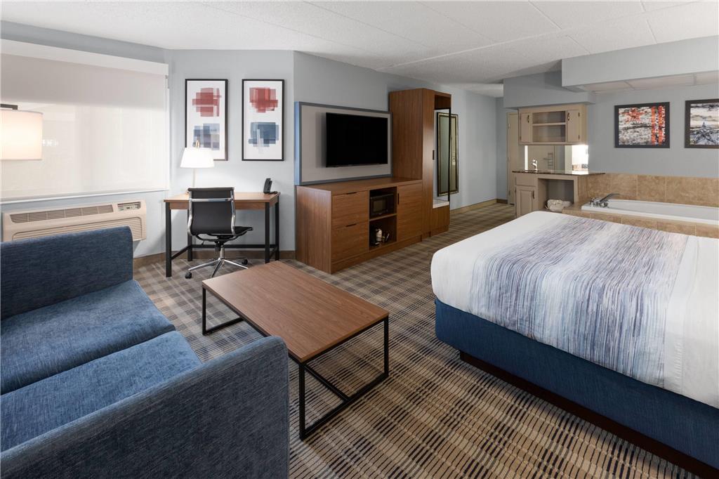 AmericInn by Wyndham Chippewa Falls - photo 31