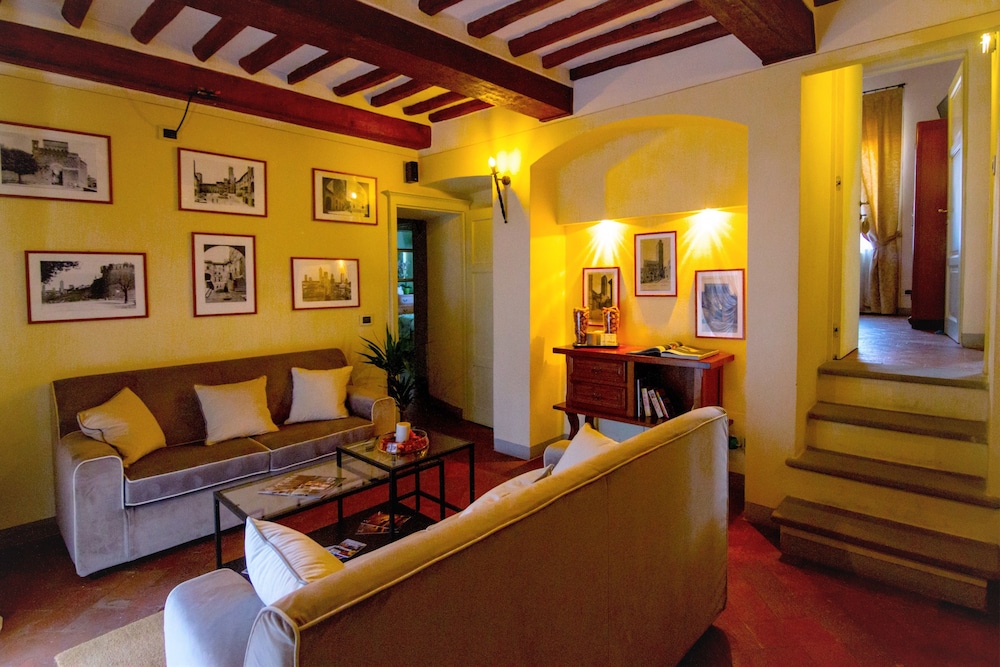 Palazzo Mari in San Gimignano, Italy