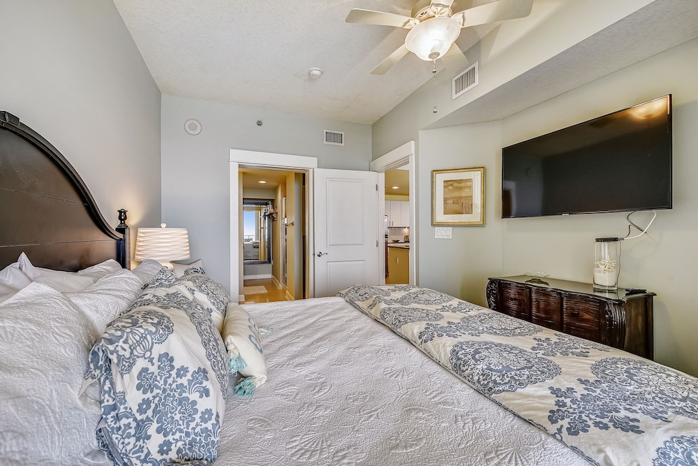 Grand Panama Beach Resort by Book That Condo - photo 15
